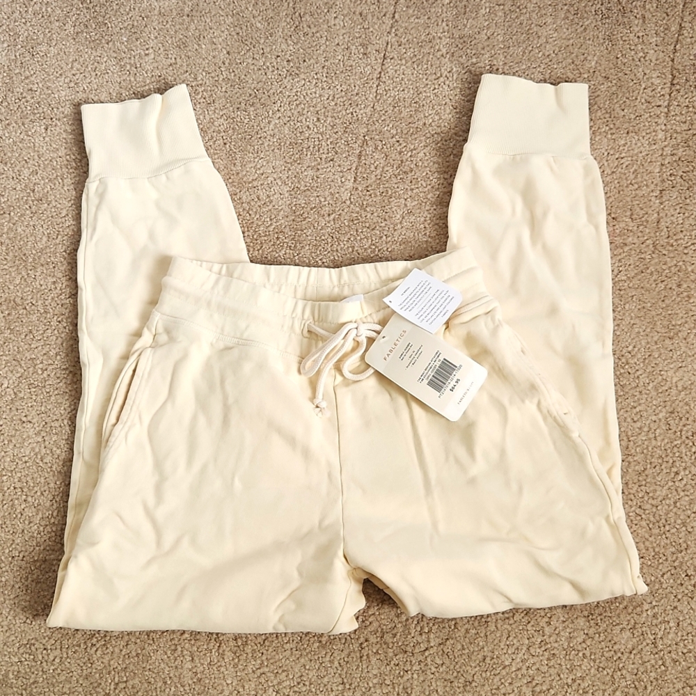 Fabletics white Joggers NWT